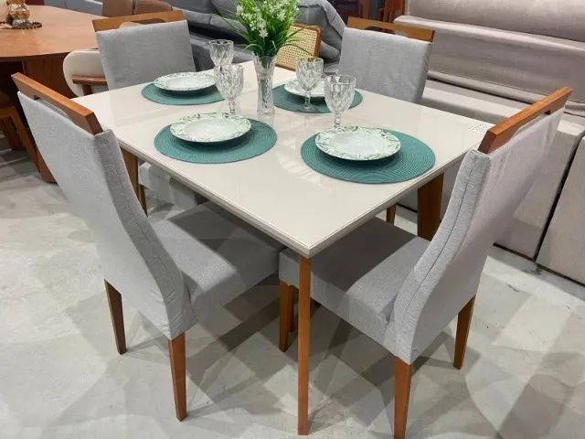 Mesa de Jantar com 4 Cadeiras ENTREGA IMEDIATA