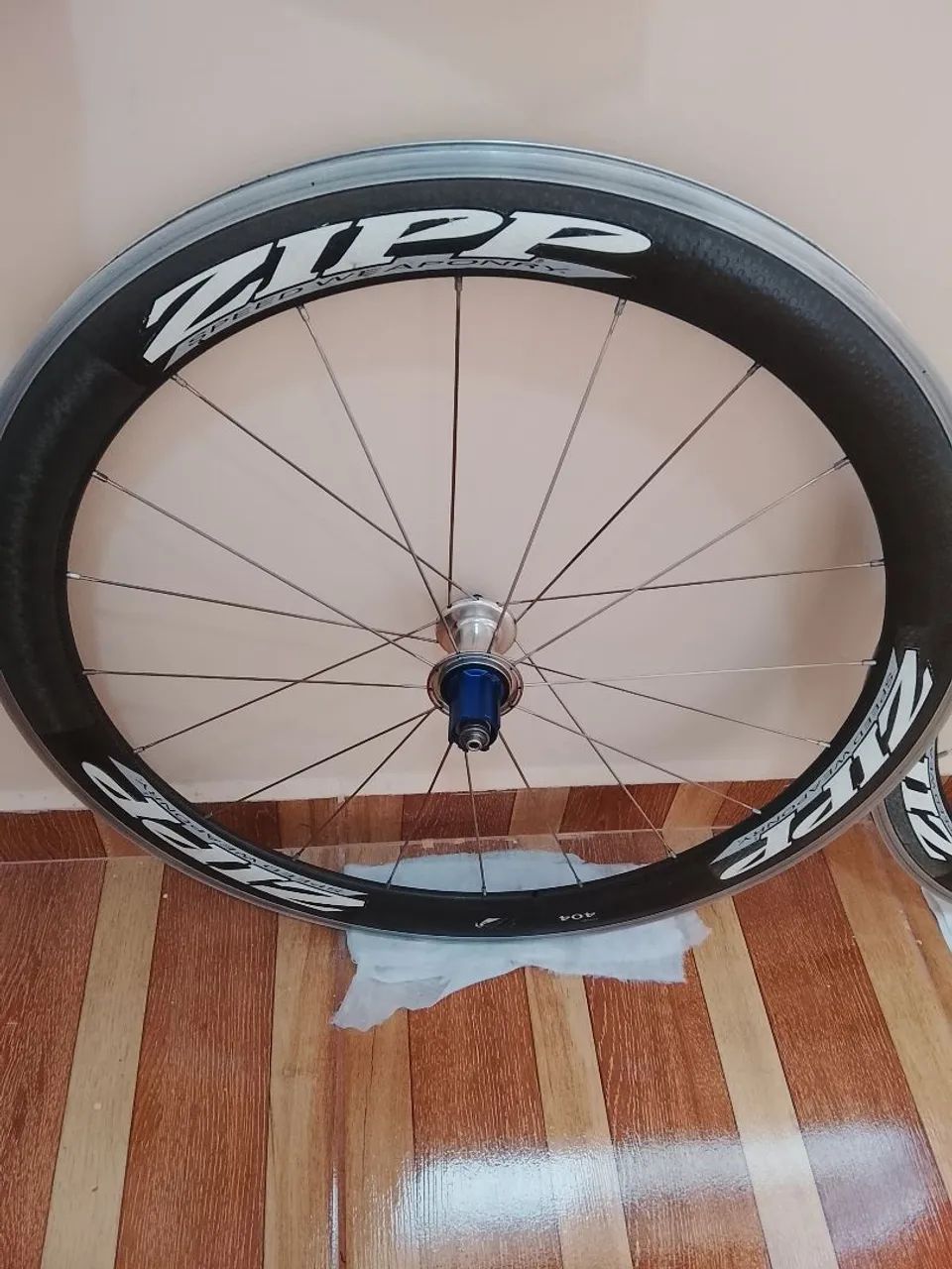 Roda zipp 404 clincher(USA) - Foto 3