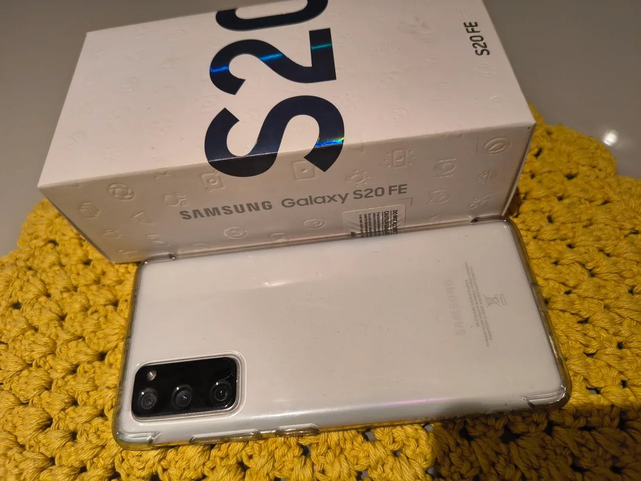 Samsung Galaxy S20 FE 8GB - Foto 2