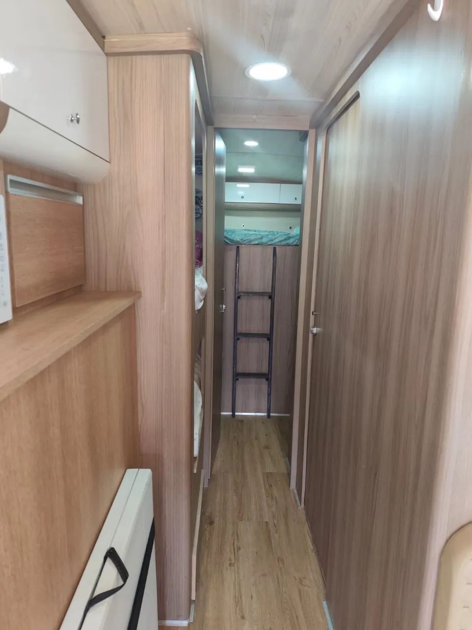 MOTORHOME COMPLETO PRONTO PARA VIAJAR - Foto 4