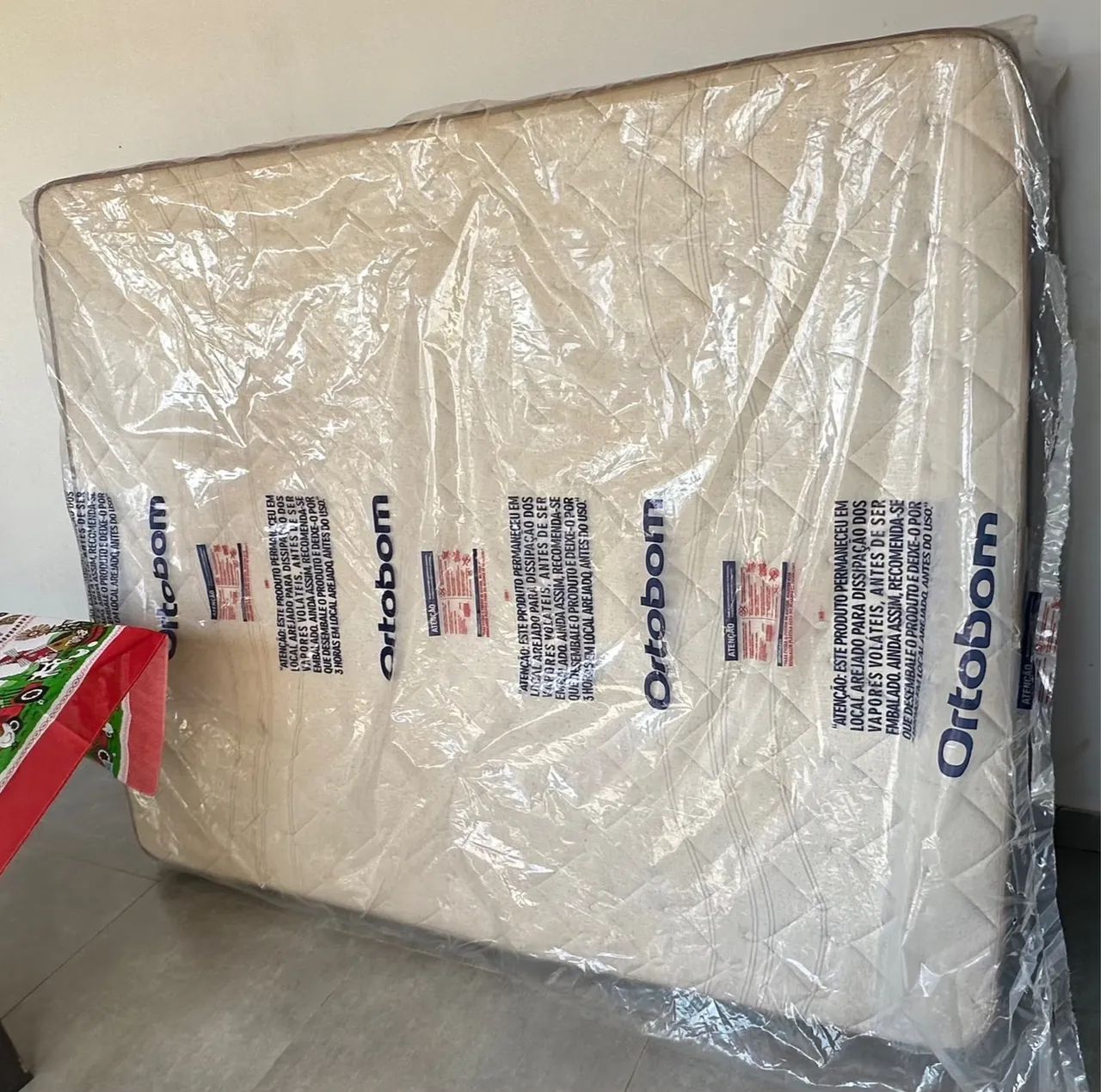 CAMA DE CASAL QUEEN SIZE