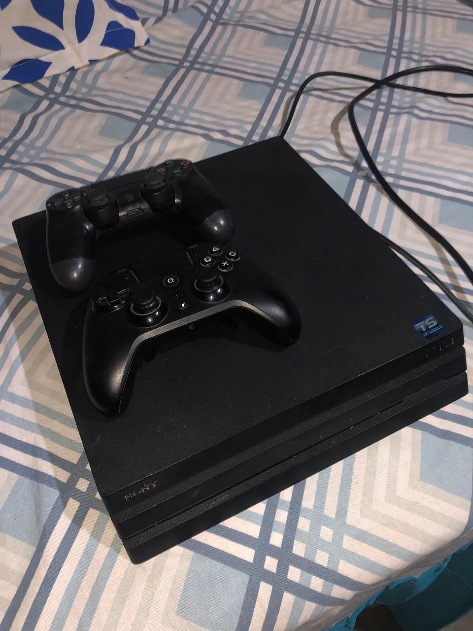PS4 pro 1TB , aceito proposta! 