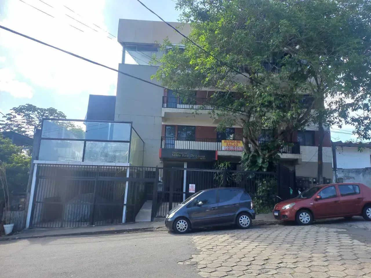 Ampla Sala Comercial com 155 m² no subsolo do Empresarial Santa Rita de Cássia - Foto 2