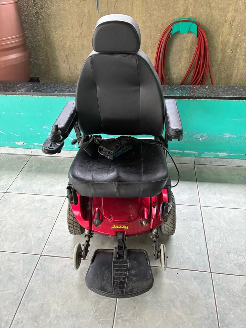Cadeira de rodas motorizada - Foto 2