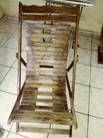 Vendo araras 90,00todas,mesinha 70,00,vaso 165,00 - Foto 2