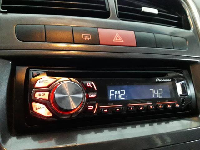 FIAT PUNTO ESSENCE 1.6 FLEX - Foto 18