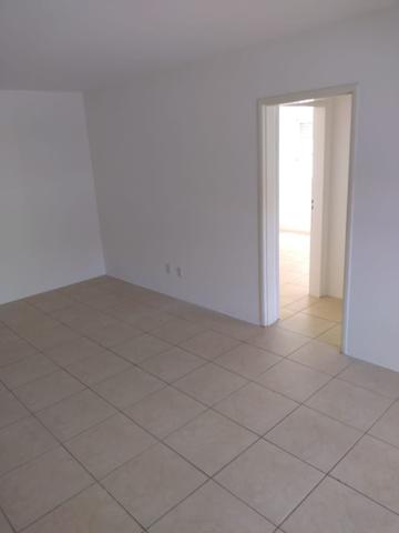 Apartamento 2 quartos térreo para alugar - ótima localização - Foto 9