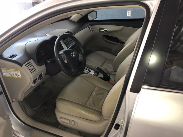 Vendo corola altis blindado nível 3 regularizado - Foto 7