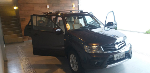 Suzuki Grand Vitara 4x4 Limited Edition com teto solar e automático - Foto 12