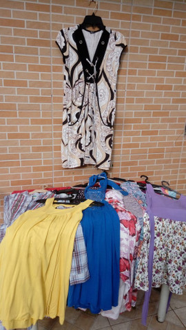 Vestidinhos curtos várias ocasiões (Lote 11 peças) - Foto 2