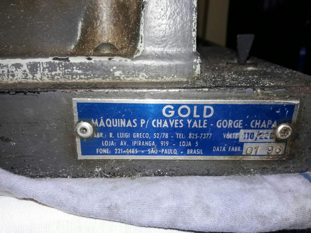 Vendo máquina para chave gold usada ,valor 1,300