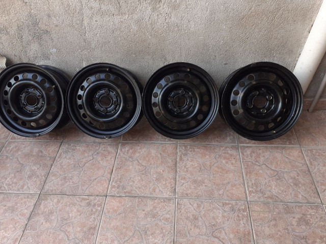 Vendo jogo de rodas 14 otimo estado conservada