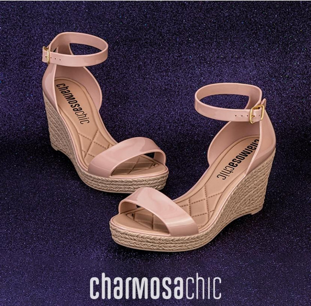 Sandália charmosa chic - Foto 2