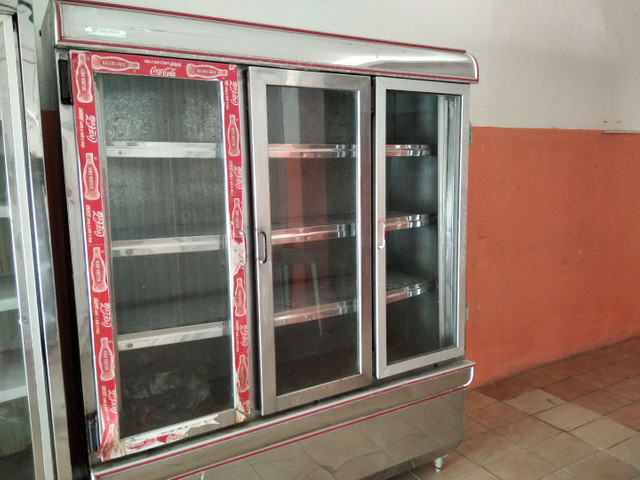 Freezer vitrine