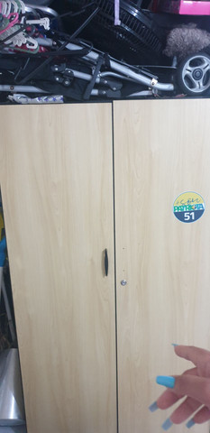 Vende um amario 2 portas