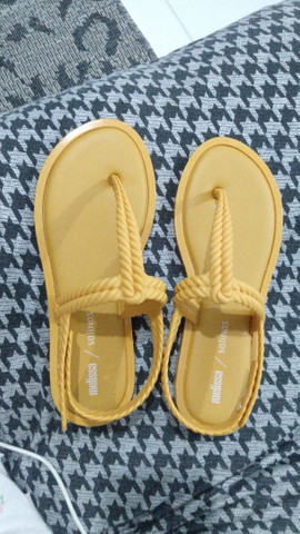 Melissa original nova se uso tamanho 35