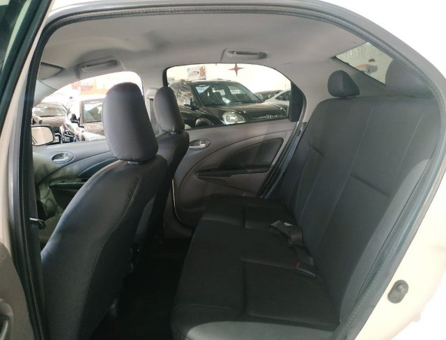 Toyota Etios Sedã XLS - 2013 - Foto 6