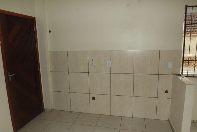 Apto 2 quartos, banheiro, sala, cozinha, lavanderia e garagem coberta - Foto 11