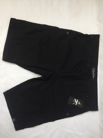 Bermuda jeans com elastano e bermuda de sarja preta