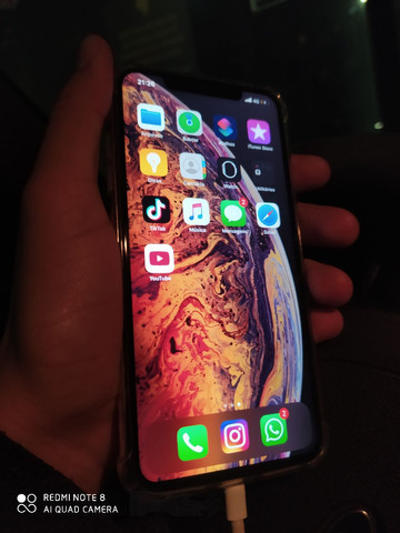 IPHONE XS MAX 64GB *NAO TEM NENHUM DEFEITO*