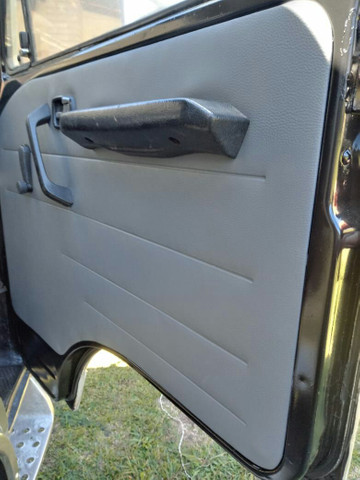 Vw 6.90 baú troco por Caminhão Basculante ou Retro Emplacada - Foto 9