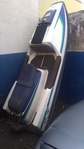 Carcaçade Jet ski Ótimo para pescaria ou concerto