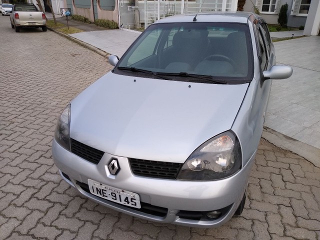 CLIO SEDAN PRIVILEGE 1.6