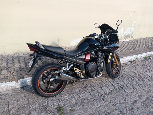 BANDIT S 2010