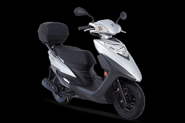 MOTO LINDY DA SUZUKI