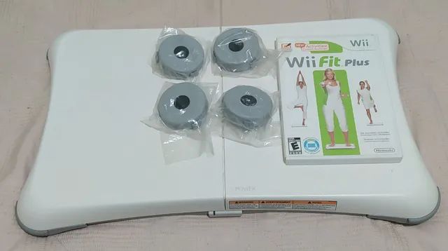 Wii Fit Plus Balance Board com 2 Jogos - Nintendo Wii Usado