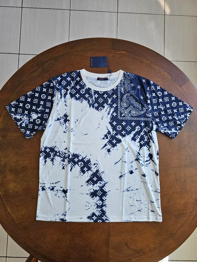 Camiseta Louis Vuitton x Supreme - Grandes Grifes