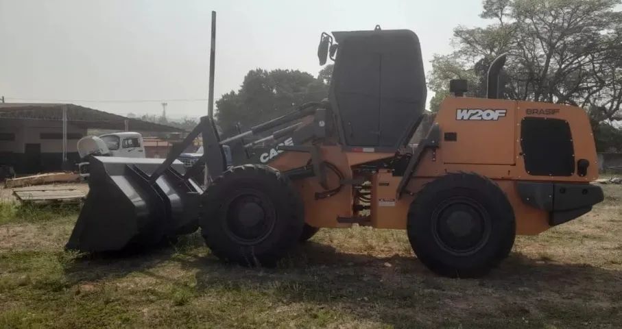 Pá Carregadeira Case W20F - Foto 2