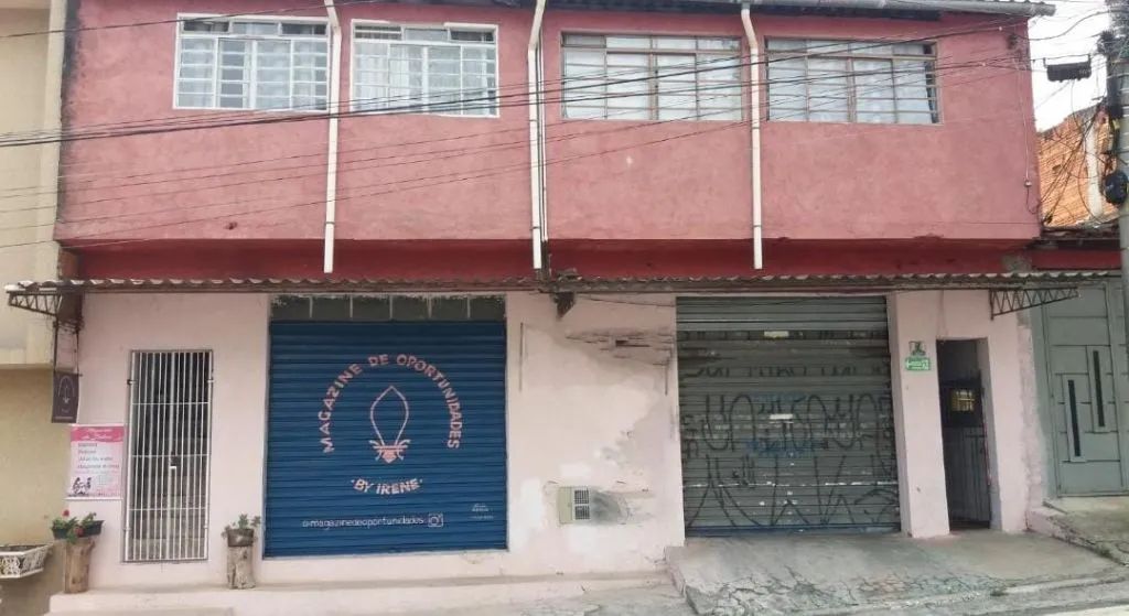 Oportunidade imperdível! Imóvel de uso misto à venda na charmosa Vila Barros, em Barueri.