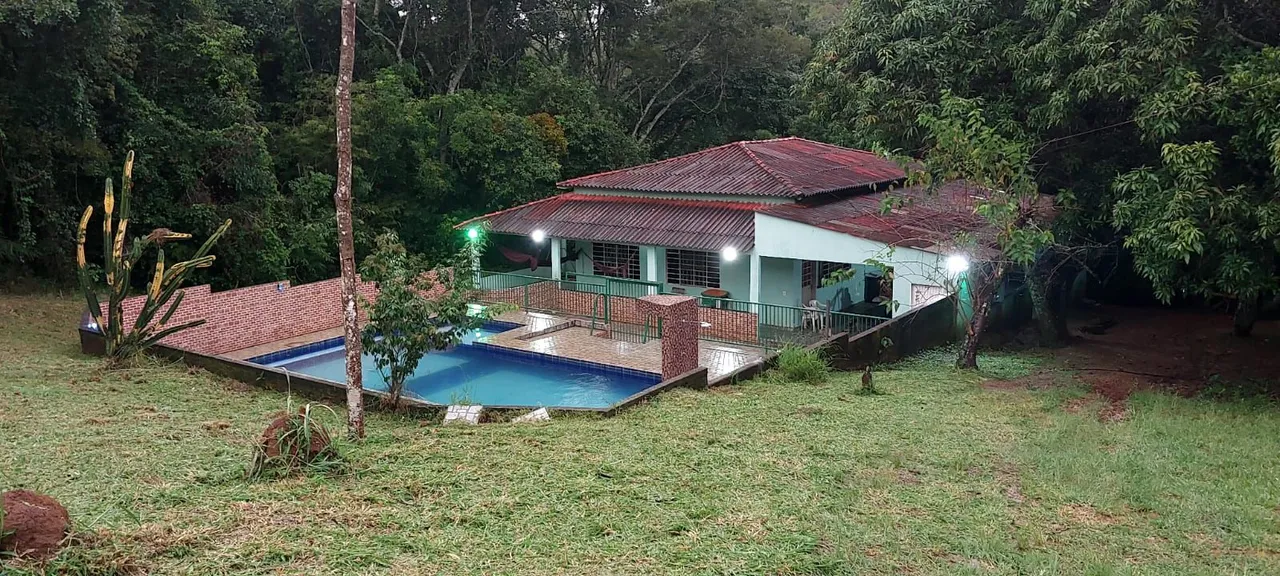 Aluga -se chácara