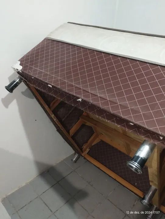 Cama Box de Casal em ótimo estado - Foto 2
