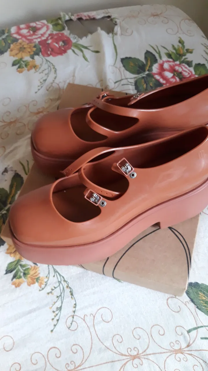 Melissa,linda n 39