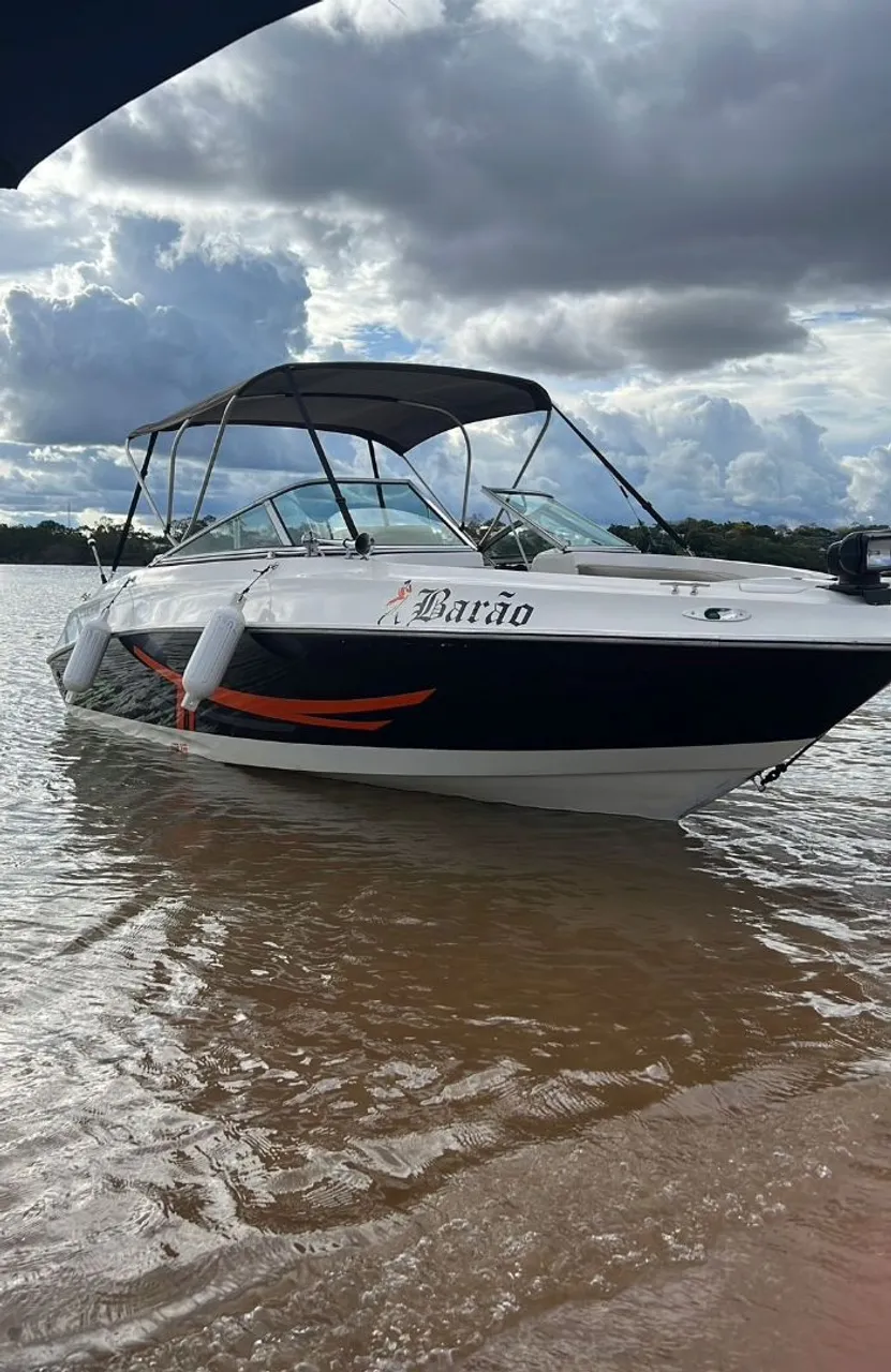 Vende se Lancha Ventura