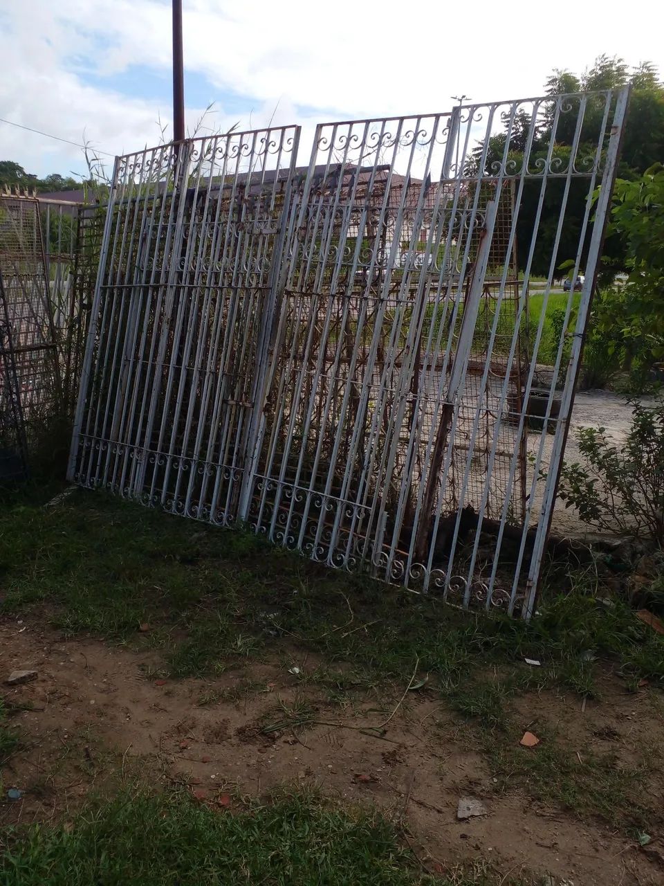 Portões de Ferro - Oportunidade! - Foto 2