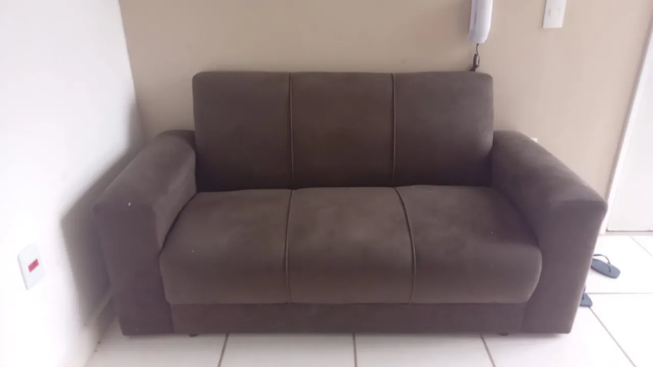 Sofá 2 lugares marrom