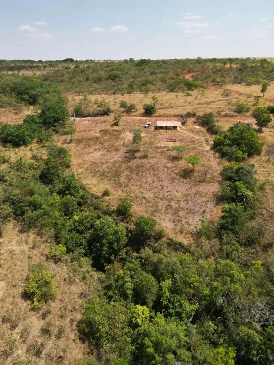 Chácara à Venda, entorno de Brasilia, 20.000m2, Casa 2 Quartos(1S)