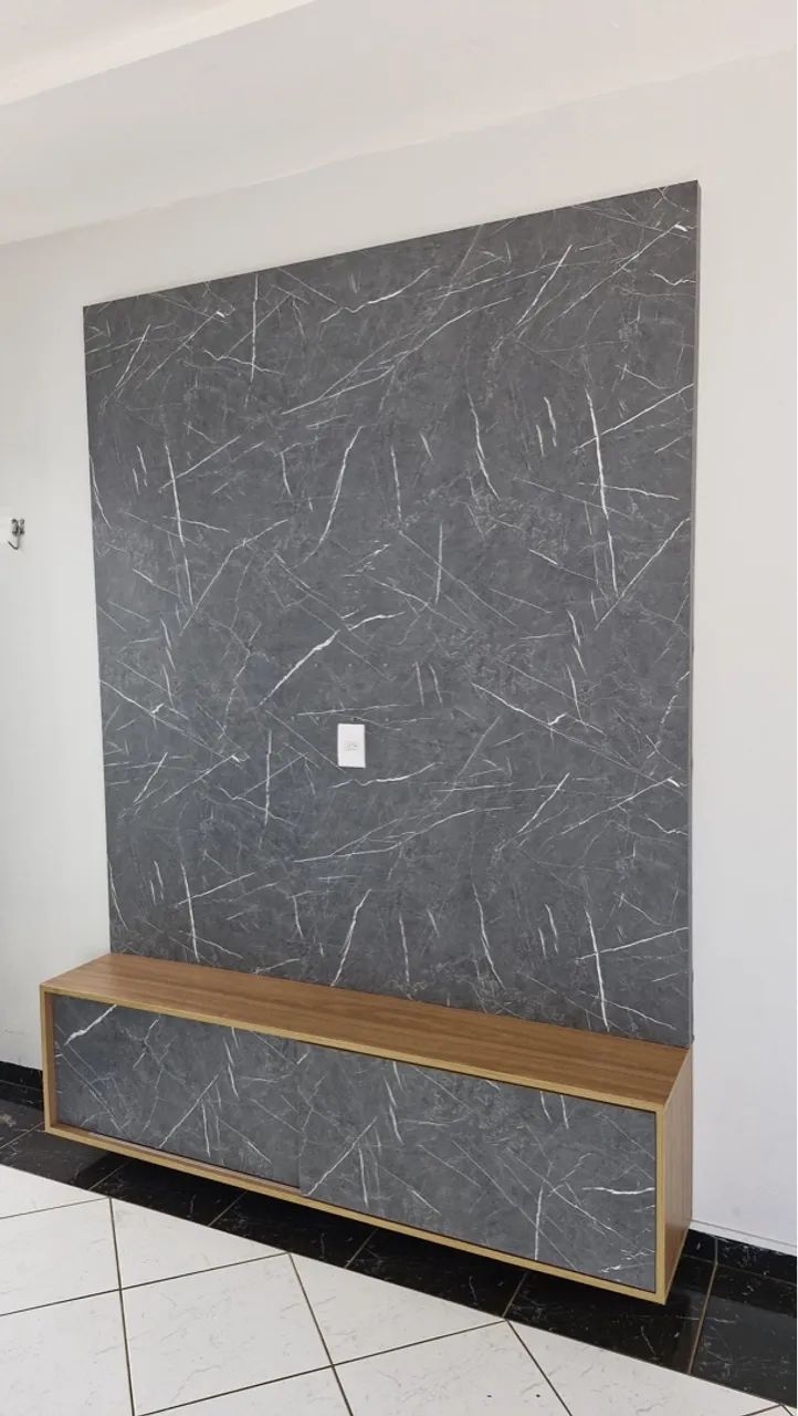 Painel de TV em MDF com design marmorizado moderno