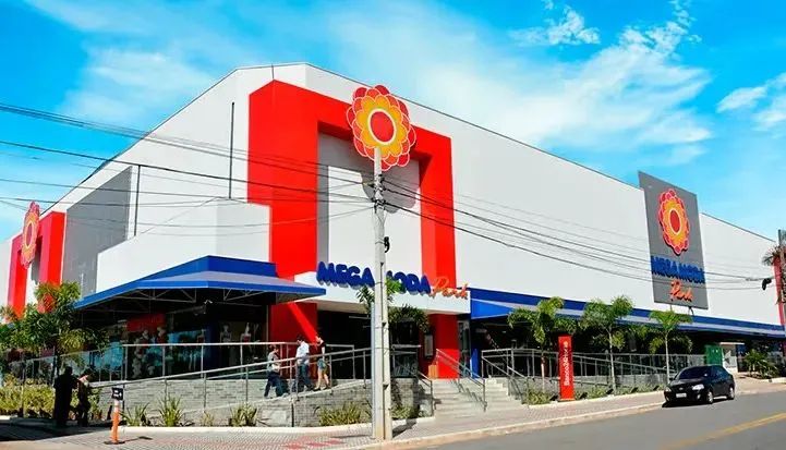 VENDO 2 LOJAS JUNTAS no Piso 1 - Mega Moda Shopping  - Goiânia - GO