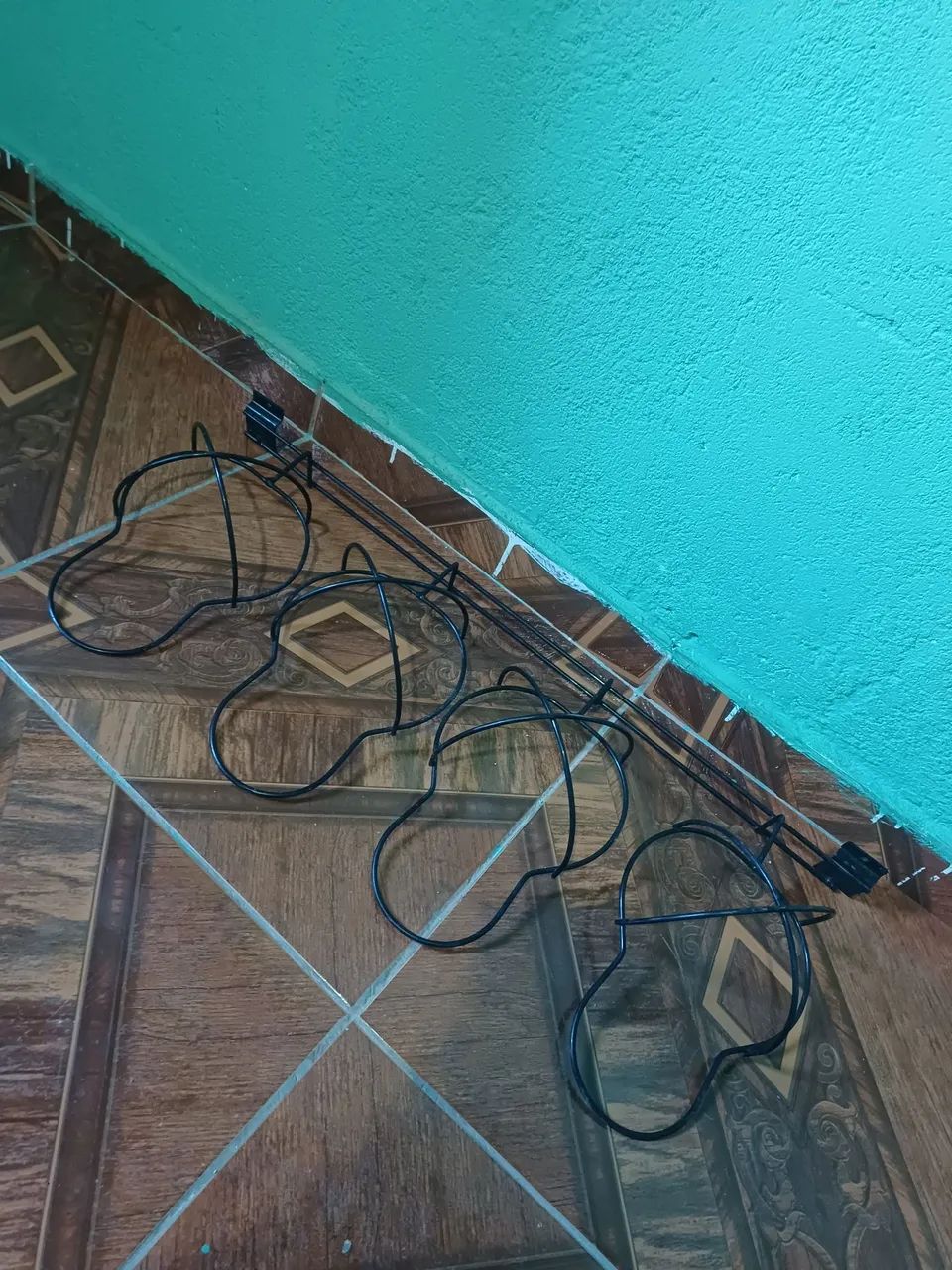 Suporte para Bonés - Ideal para Lojas e Feiras ( usado em bom estado) - Foto 2