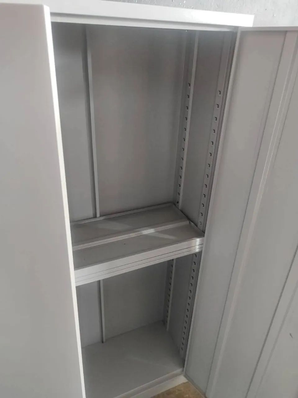 Armário de aço novo  - Foto 4