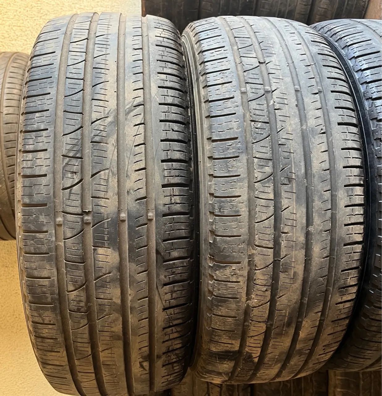 Par de pneus 18 ix35 , Outlander , Compass 225/55 R18 Pirelli 80%