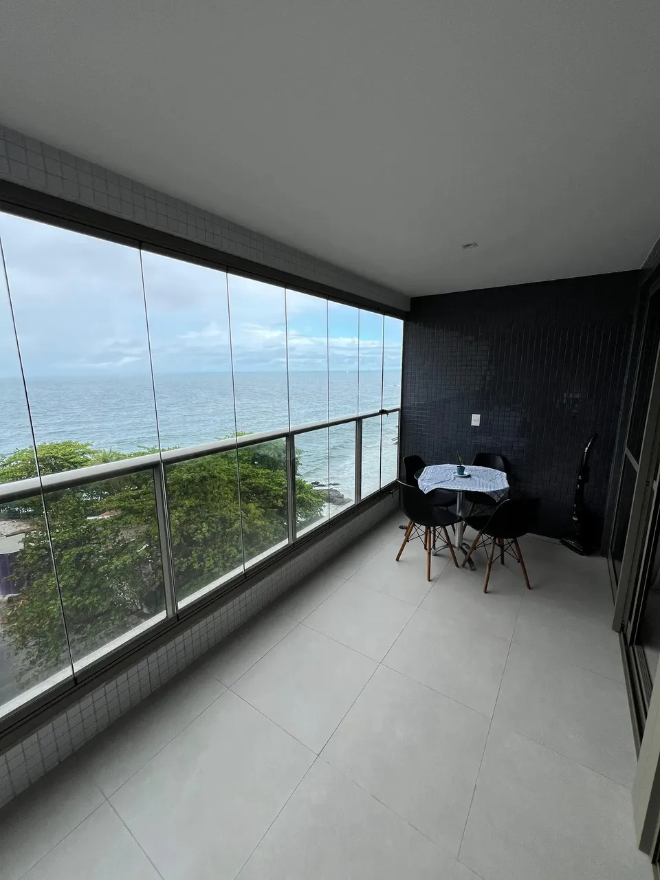 Vista mar no Beach Class Salvador com 44 metros quadrados com 1 quarto em Ondina - Salvado