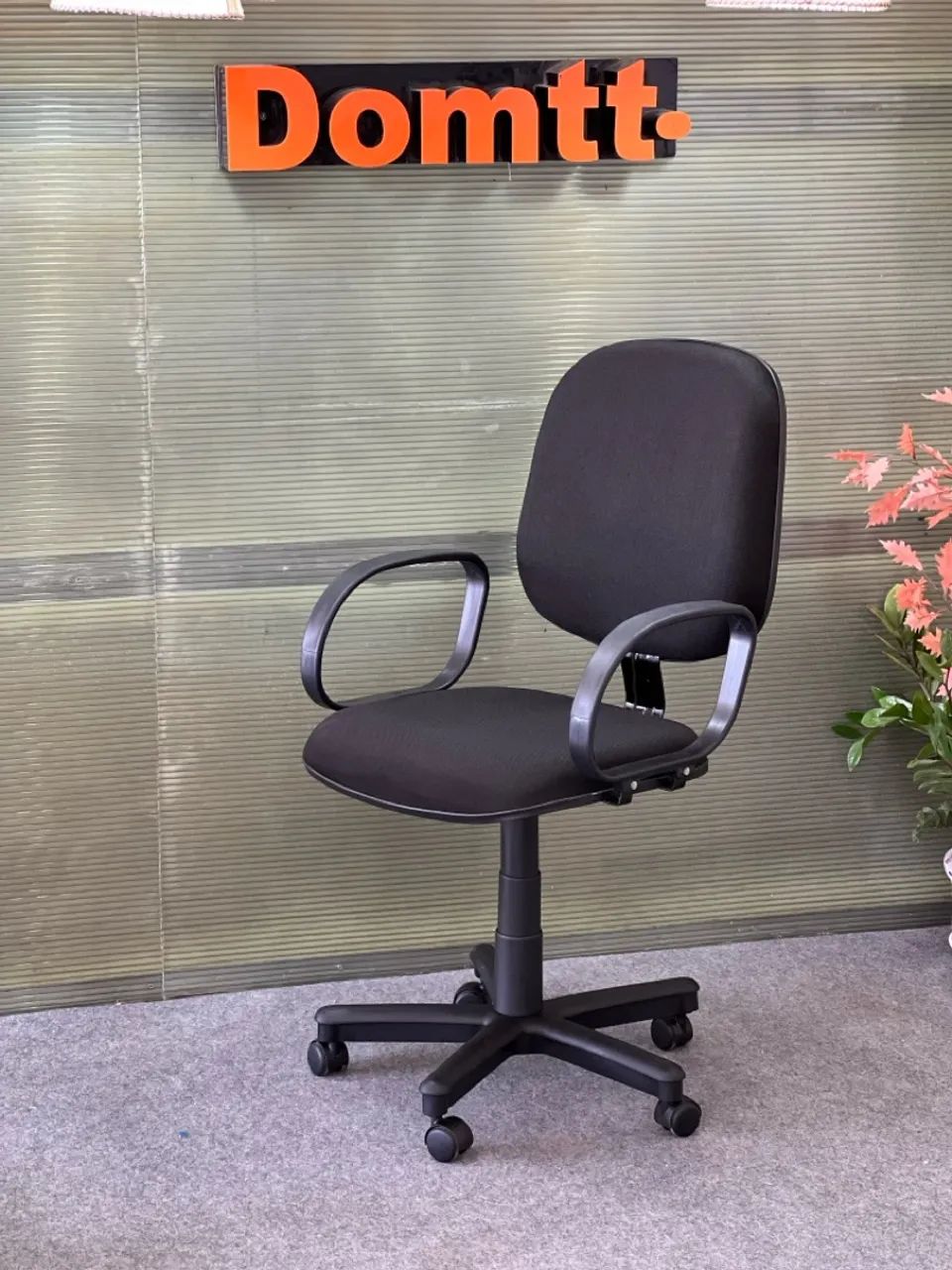 Cadeira de Escritório Diretor Braço Corsa  - Foto 4