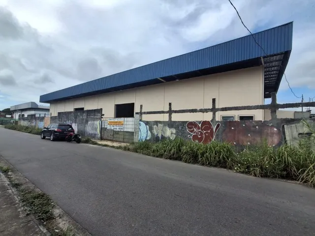 2 Galpões 940m² c/ 2 Mezanino a Poucos metros da Avenida das Torres