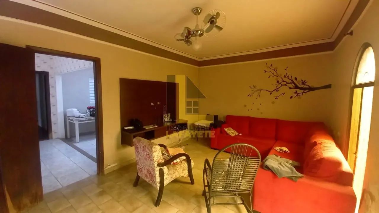 Casa de 3 quartos á venda no Parque Industrial