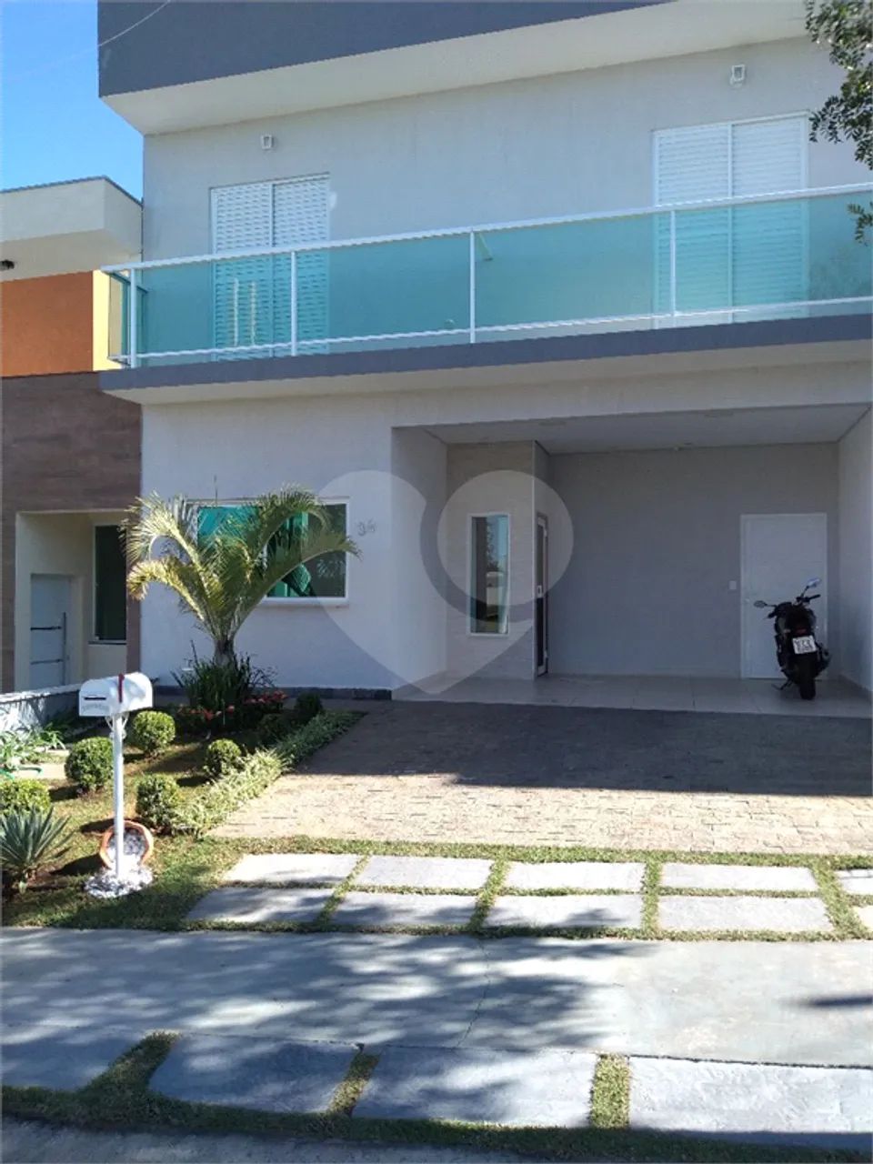 Casa à venda com 4 quartos, sendo 1 suíte, no condomínio Terras de São Francisco, Sorocaba